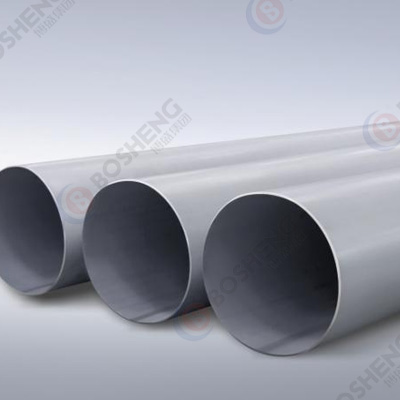 Stainless steel seamless pipes for industrial fluid transportation