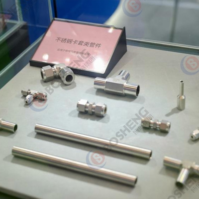 Stainless steel sleeve fittings for SEMI semiconductors